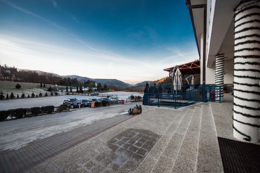 Plejsy Hotel Krompachy Esterno foto