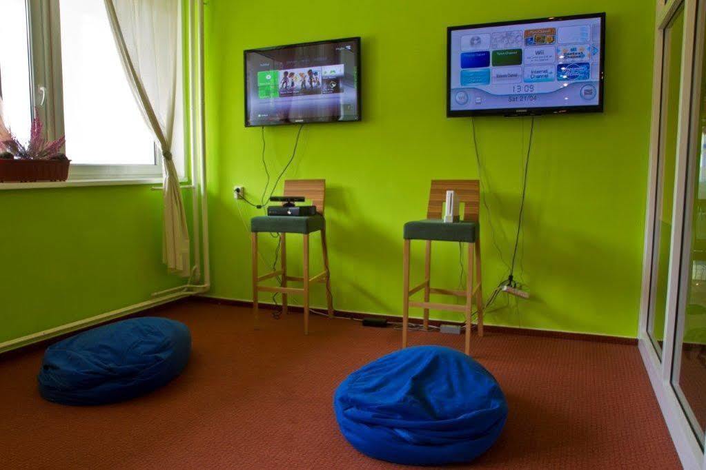 Plejsy Hotel Krompachy Esterno foto